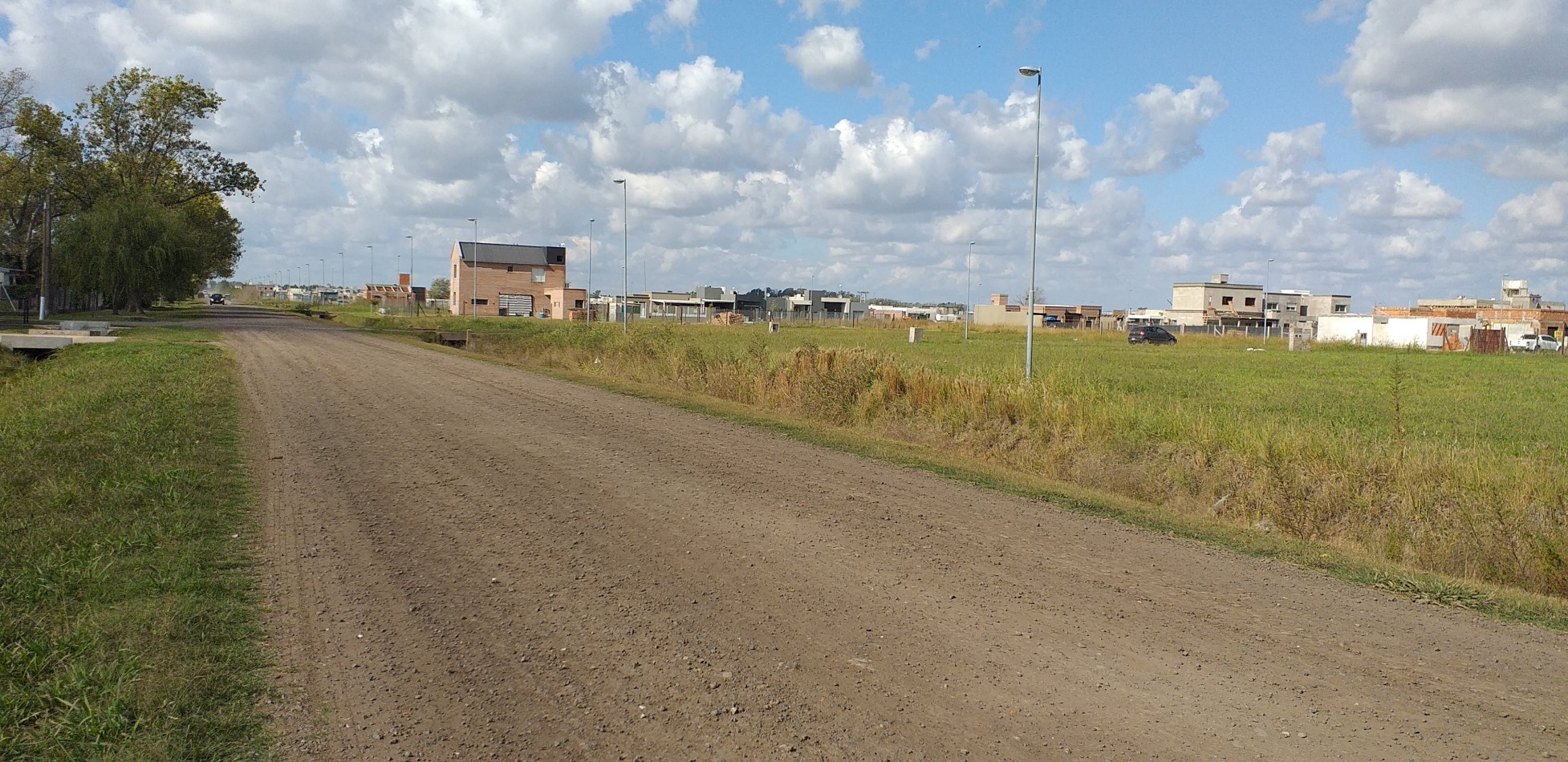 VENTA TERRNO FUNES PARADA 17 ESCRITURA Y POSESION INMEDIATA MAISTEGUI Y HOUSSEY