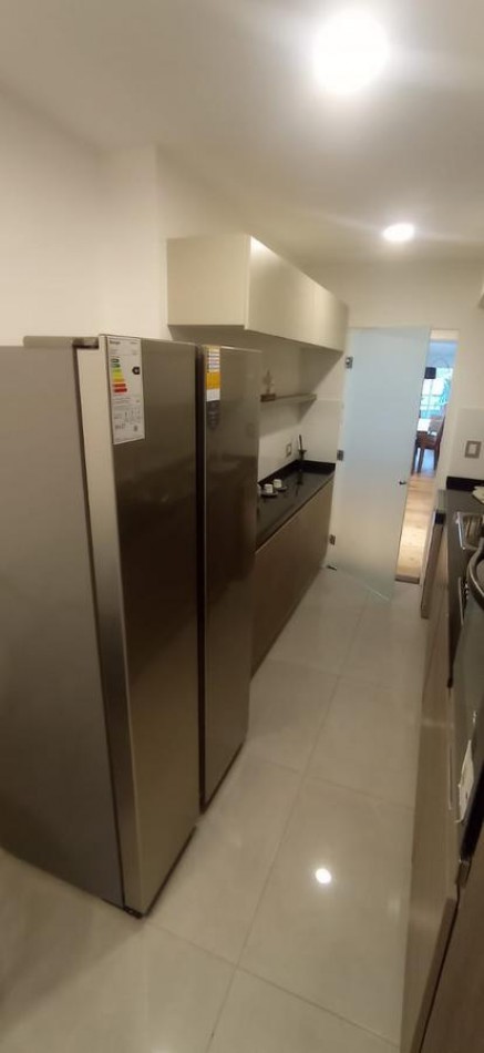 Venta Departamento Tres Dormitorios Av Libertad 300 Vista Al Rio Con Cochera Estrenar