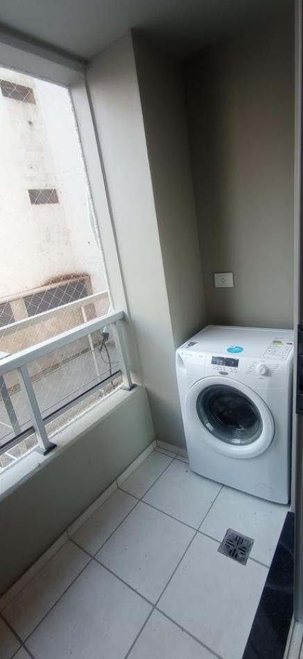 Venta Departamento Tres Dormitorios Av Libertad 300 Vista Al Rio Con Cochera Estrenar