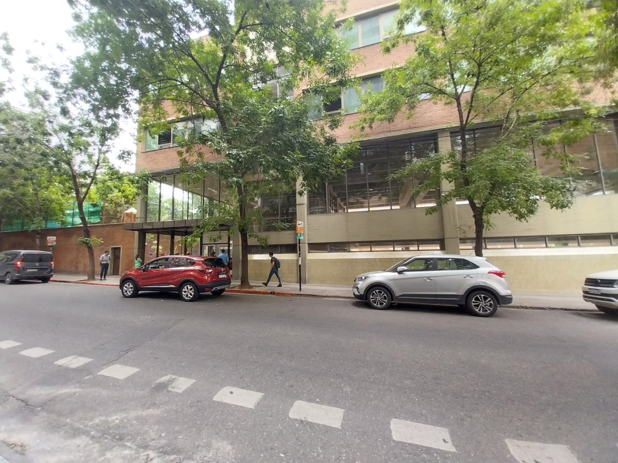 APTO CREDITO HIPOTECARIO VENTA DEPARTAMENTO DOS DORMITORIOS CON COCHERA ALEM 1100 BARRIO MARTIN FRENTE AL LASALLE