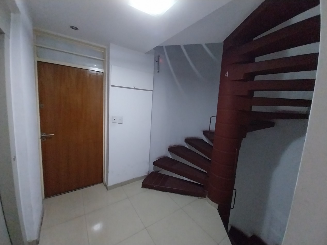 APTO CREDITO HIPOTECARIO VENTA DEPARTAMENTO DOS DORMITORIOS CON COCHERA ALEM 1100 BARRIO MARTIN FRENTE AL LASALLE