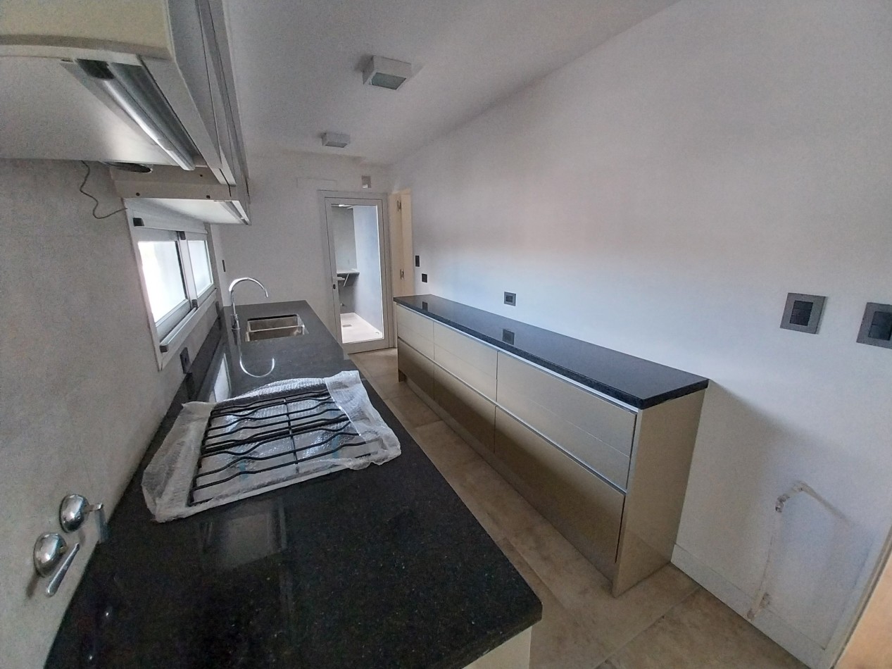 VENTA  DEPARTAMENTO DOS DORMITORIOS SEMIPISO VISTA PARCIAL AL RIO ESTRENAR FINANCIACION