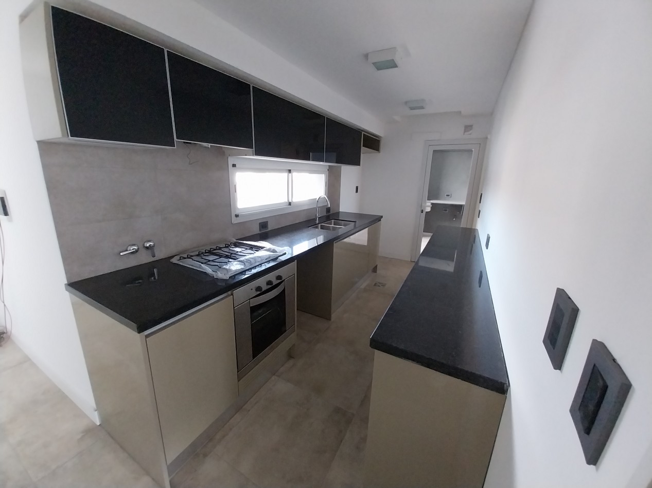 VENTA  DEPARTAMENTO DOS DORMITORIOS SEMIPISO VISTA PARCIAL AL RIO ESTRENAR FINANCIACION