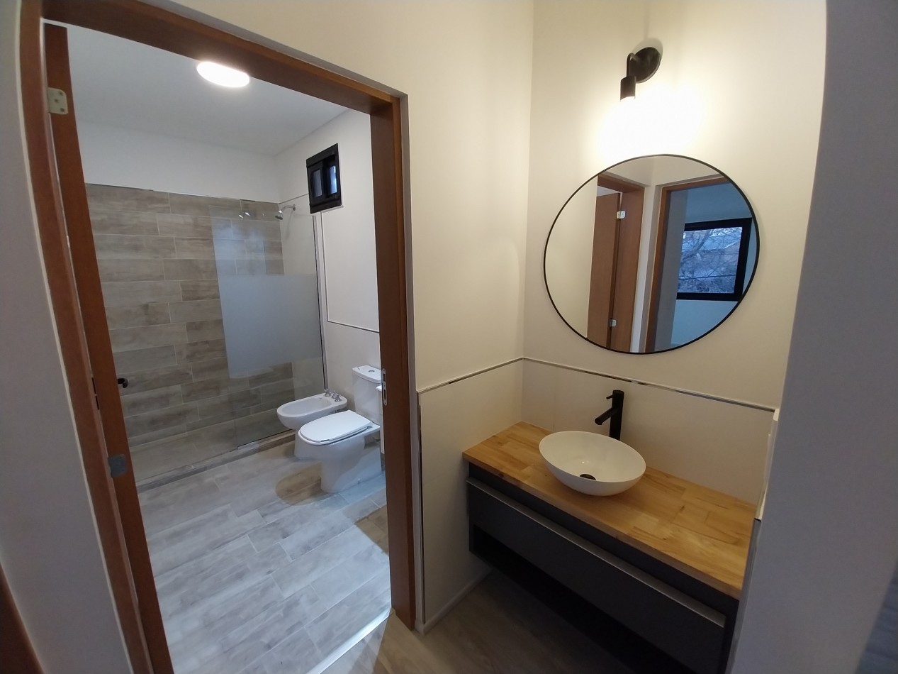 APTO CREDITO HIPOTECARIO Venta Casa Tres Dormitorios Con Pileta  Estrenar!! Gobernador Vera y La Yerra 