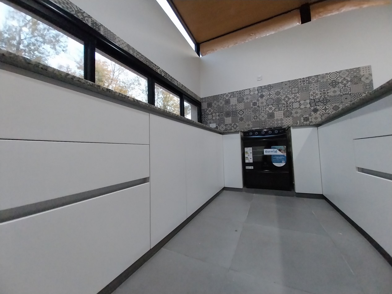 APTO CREDITO HIPOTECARIO Venta Casa Tres Dormitorios Con Pileta  Estrenar!! Gobernador Vera y La Yerra 