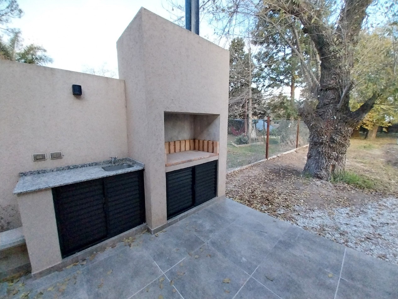 APTO CREDITO HIPOTECARIO Venta Casa Tres Dormitorios Con Pileta  Estrenar!! Gobernador Vera y La Yerra 