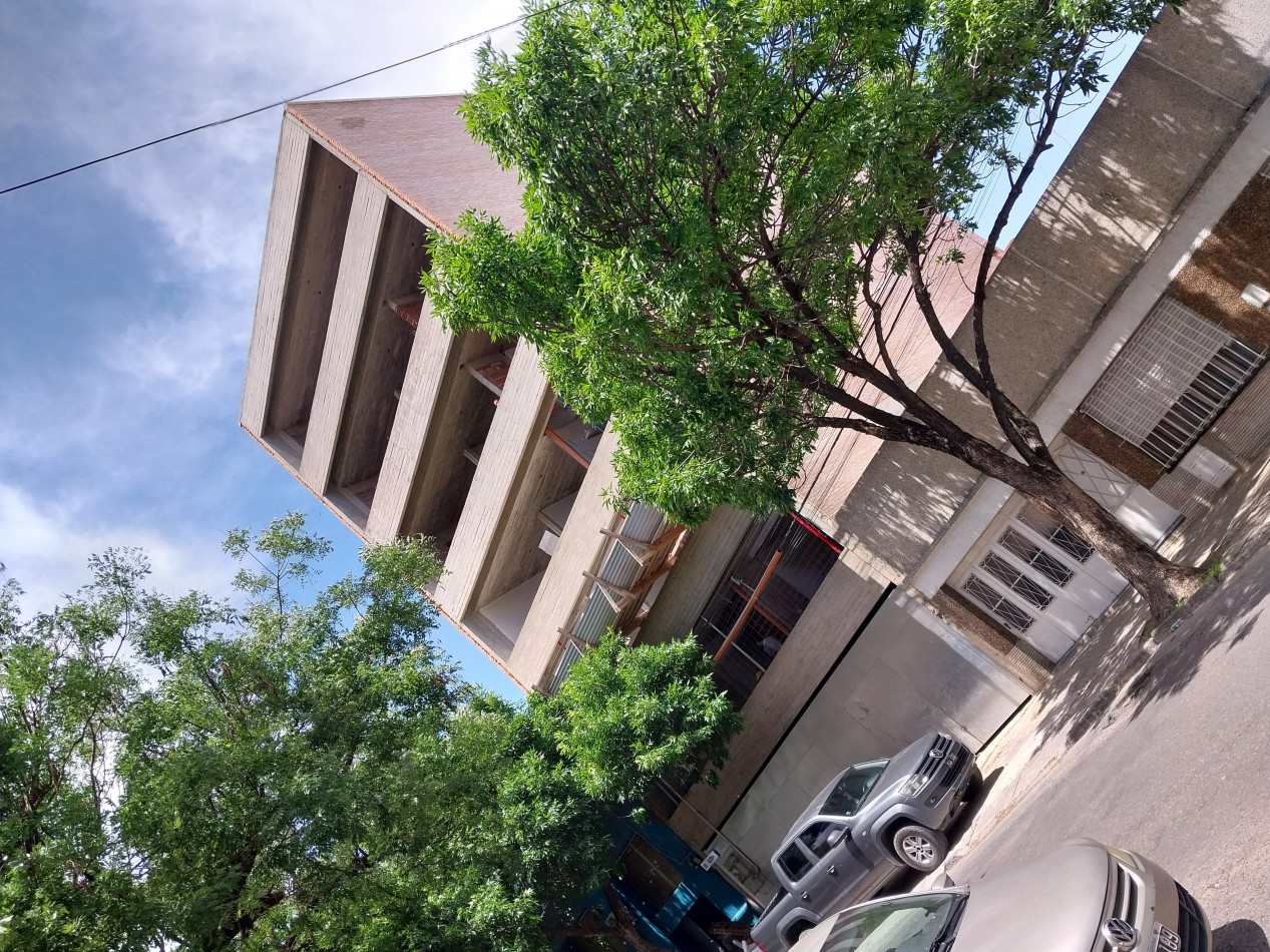  ABASTO VENTA DEPARTAMENTO DOS DORMITORIOS TERRAZA PRIVADA  ITUZAINGO Y ROCA 