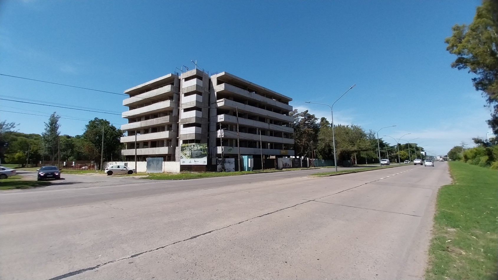 UTIMA UNIDAD!!! FRENTE AL JOCEY CLUB Venta Departamento Dos Dormitorios piso 3  