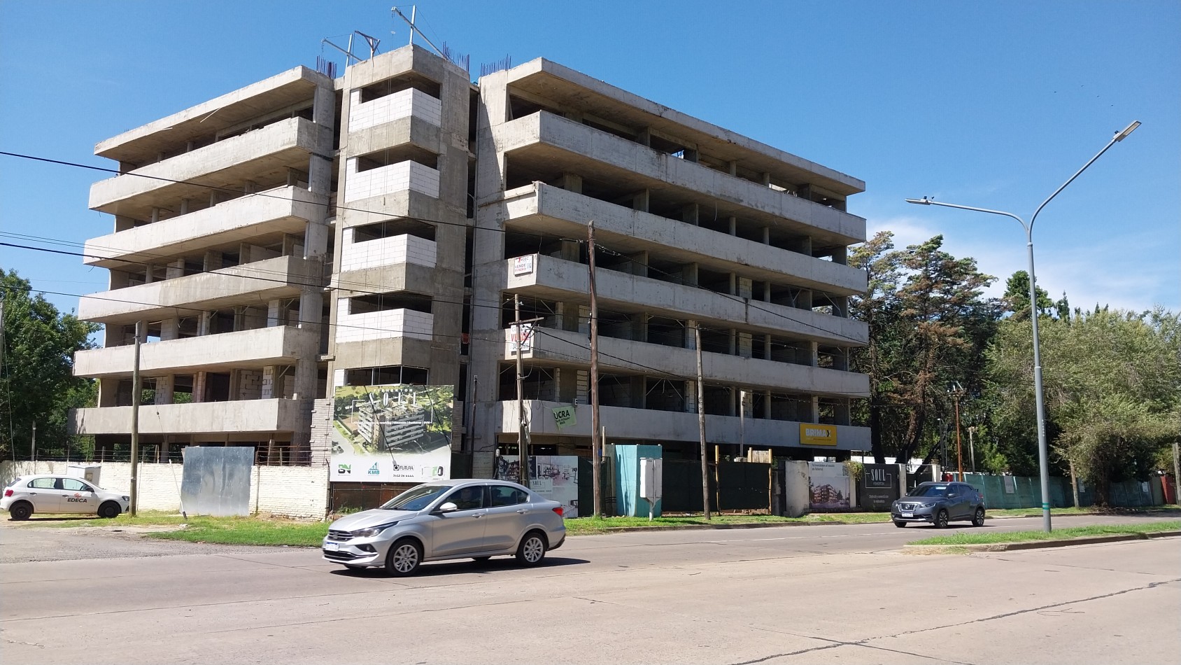 UTIMA UNIDAD!!! FRENTE AL JOCEY CLUB Venta Departamento Dos Dormitorios piso 3  