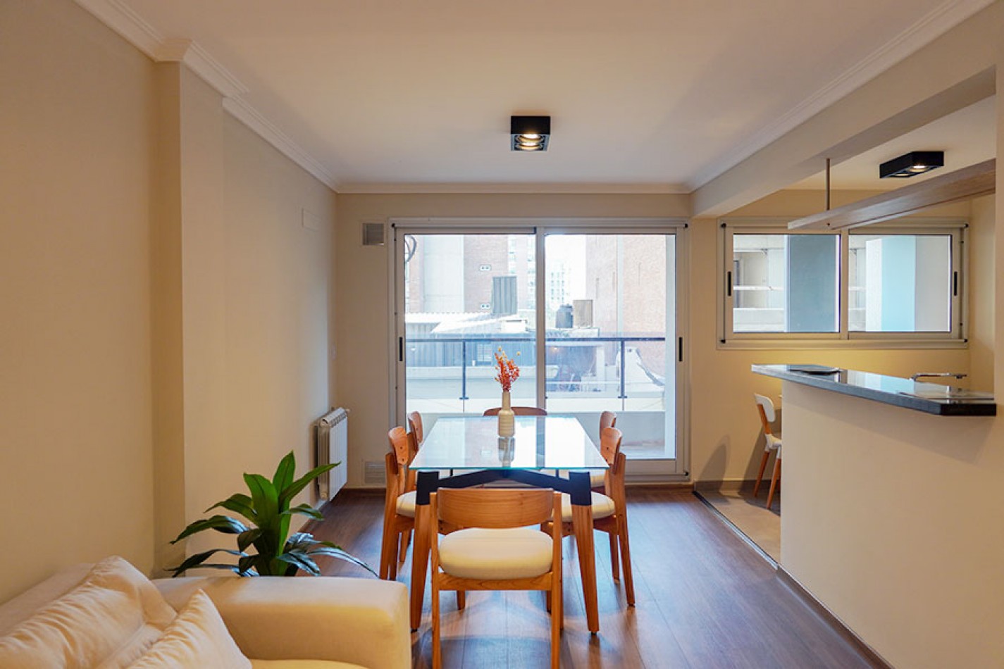 VENTA DEPARTAMENTO DOS DORMITORIOS CATAMARCA Y ESPAÑA