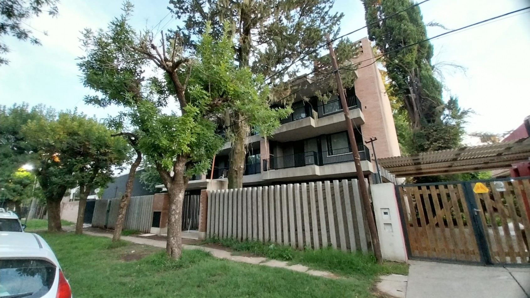 Venta Departamento Un Dormitorio c/ Cochera Funes Zona Centro SARMIENTO 1800