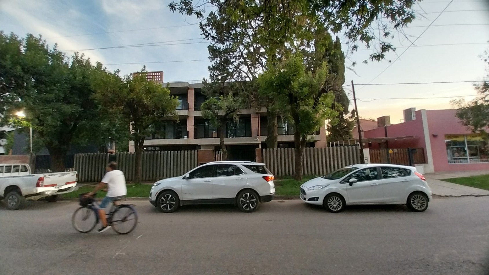 Venta Departamento Un Dormitorio c/ Cochera Funes Zona Centro SARMIENTO 1800