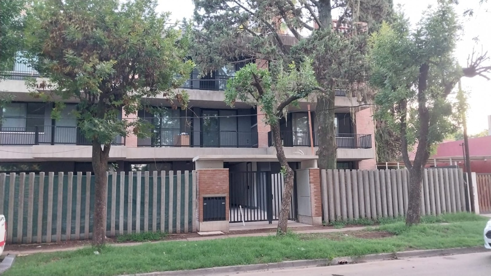 Venta Departamento Un Dormitorio c/ Cochera Funes Zona Centro SARMIENTO 1800