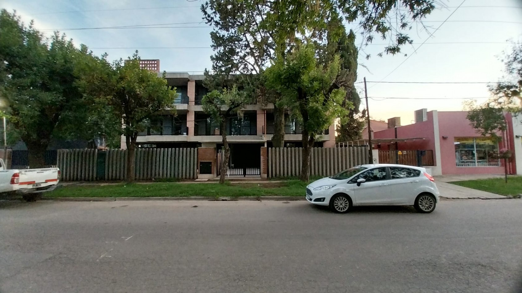 Venta Departamento Un Dormitorio c/ Cochera Funes Zona Centro SARMIENTO 1800