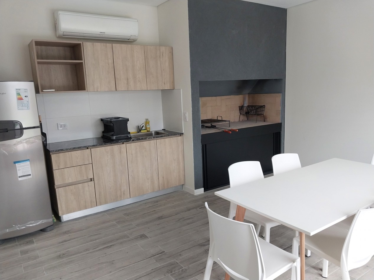 ABASTO ! VENTA DEPARTAMENTO TRES DORMITORIOS CON TERRAZA  ITUZAINGO Y BUENOS AIRES ESTRENAR