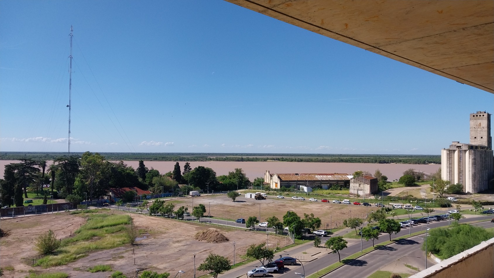 VENTA DEPARTAMENTO TRES DORMITORIOS PUERTO NORTE CARBALLO Y RAWSON