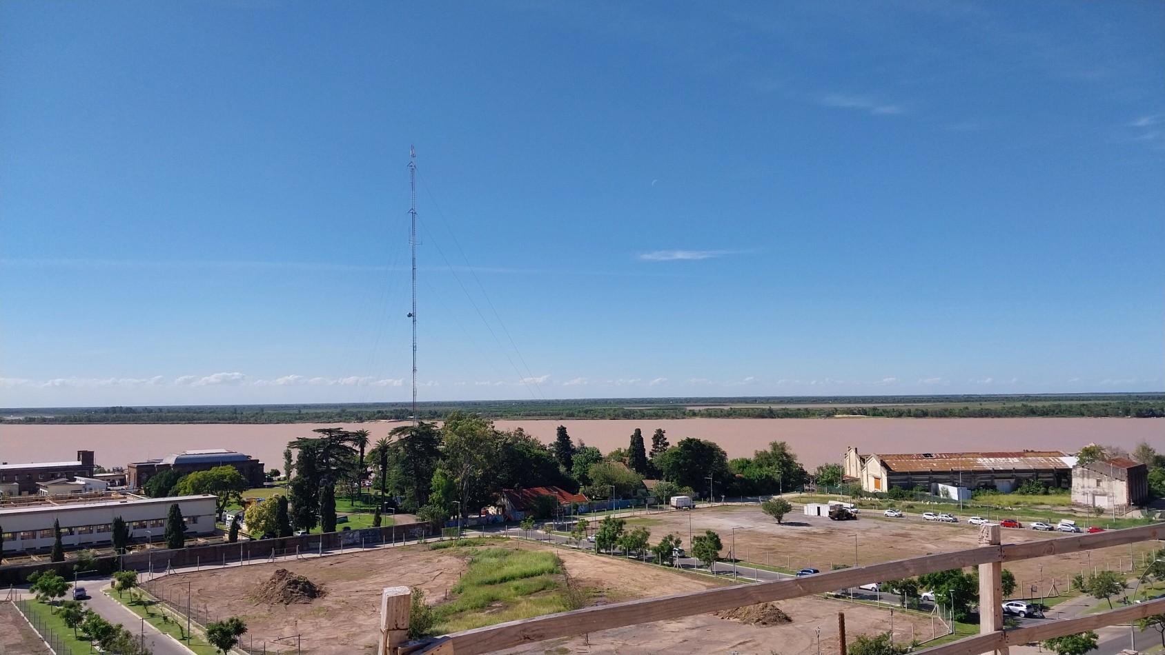 VENTA DEPARTAMENTO DOS DORMITORIOS EN ESQQUINA PUERTO NORTE CARBALLO Y RAWSON