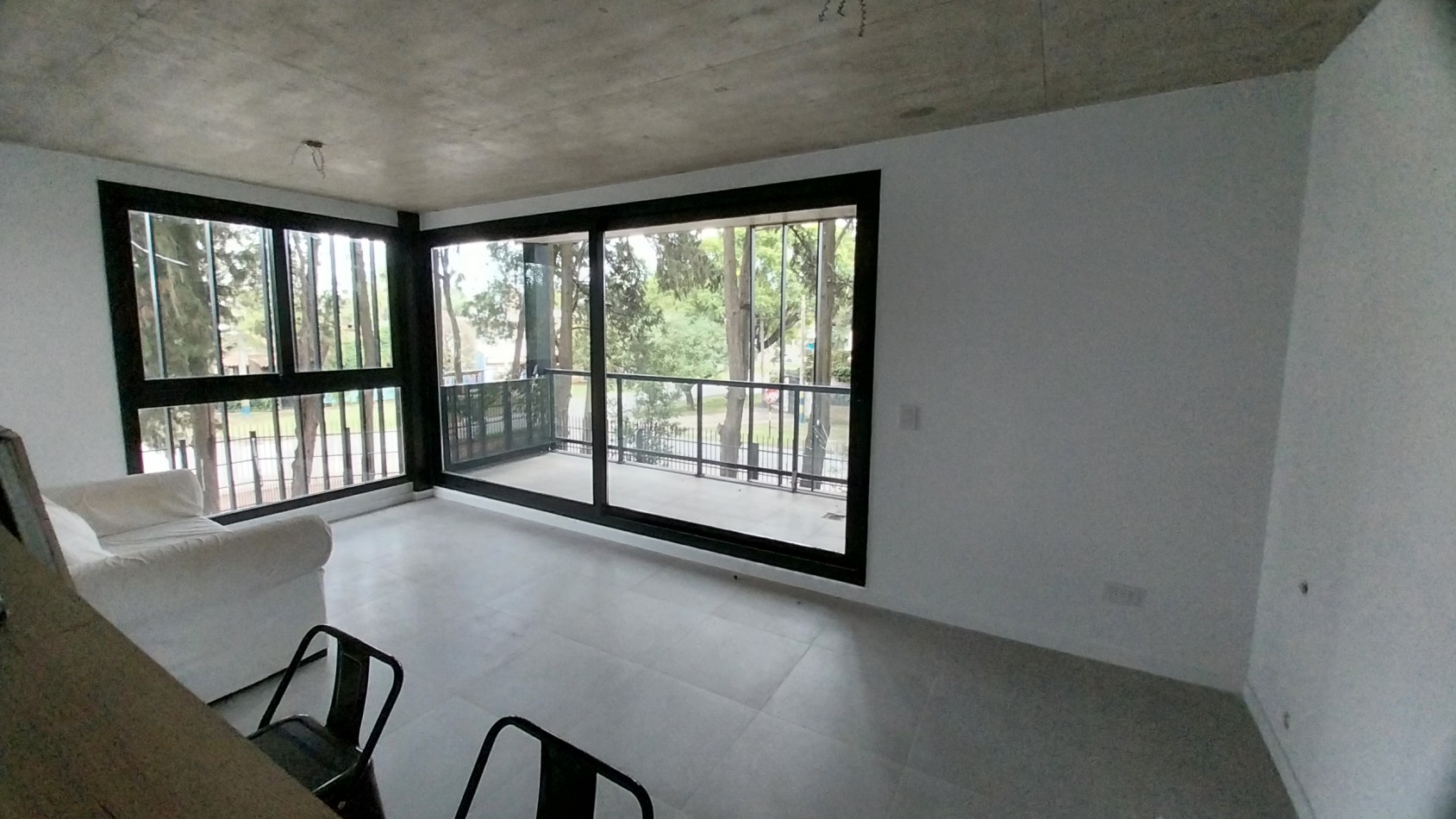 VENTA DEPARTAMENTO DOS DORMITORIOS PISO 3 U38 EN FISHERTON JUAN JOSE PASO Y COLOMBRES