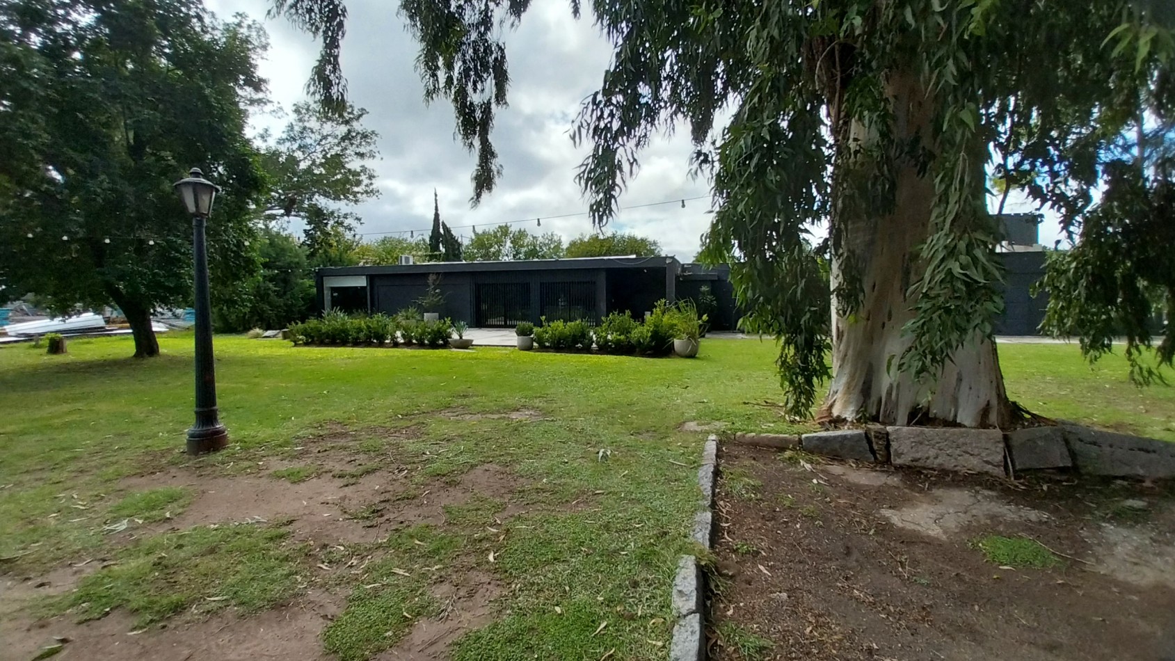 VENTA DEPARTAMENTO DOS DORMITORIOS PISO 3 U38 EN FISHERTON JUAN JOSE PASO Y COLOMBRES