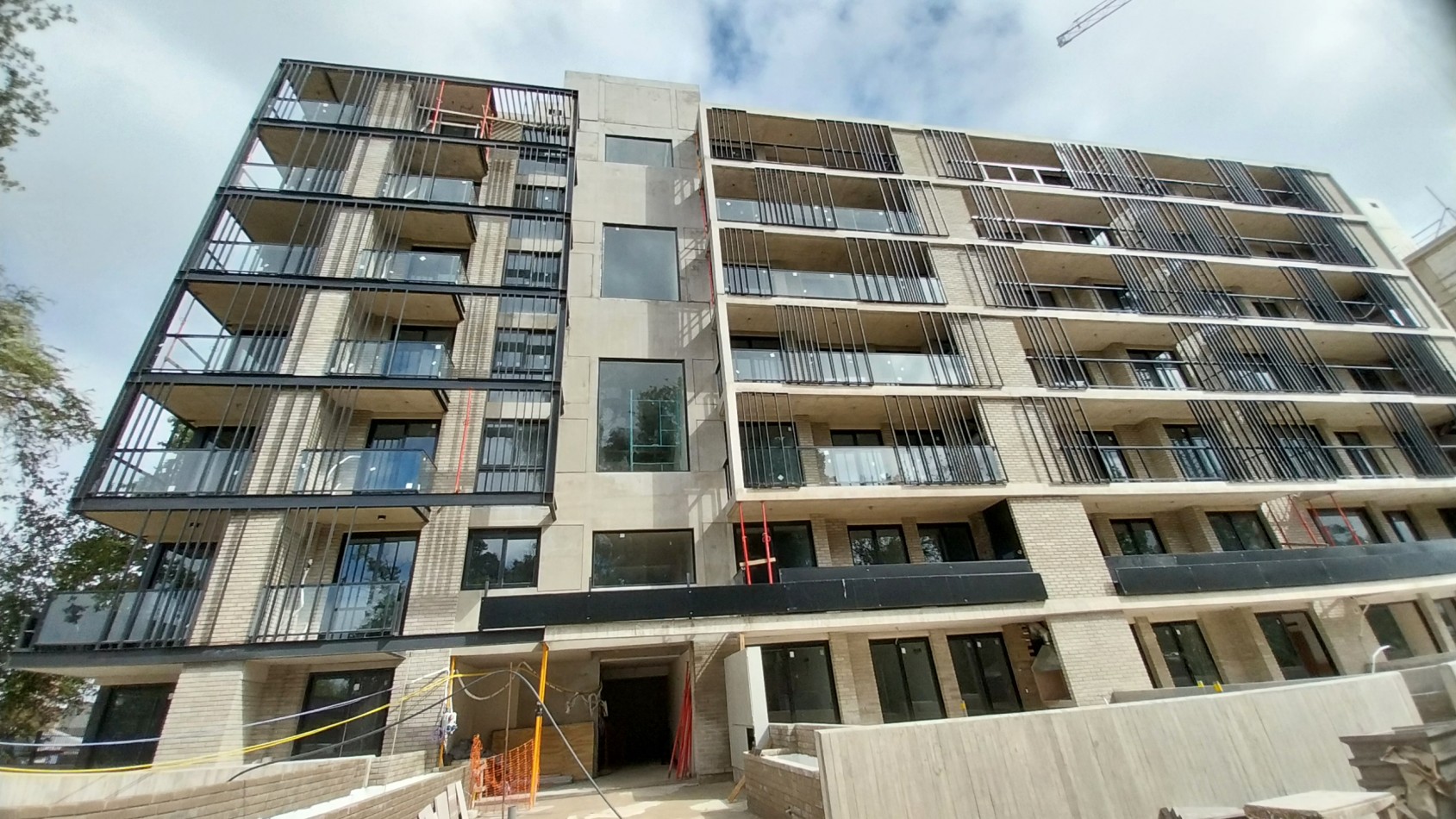 VENTA DEPARTAMENTO DOS DORMITORIOS PISO 3 U38 EN FISHERTON JUAN JOSE PASO Y COLOMBRES