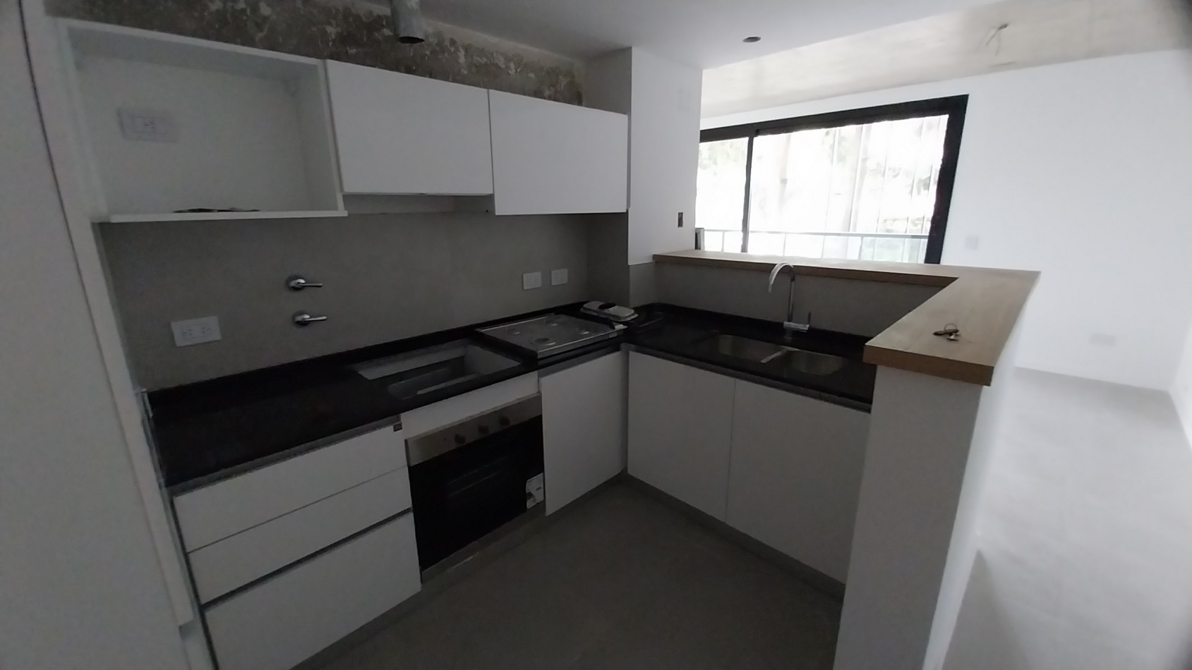 VENTA DEPARTAMENTO DOS DORMITORIOS PISO 3 U38 EN FISHERTON JUAN JOSE PASO Y COLOMBRES