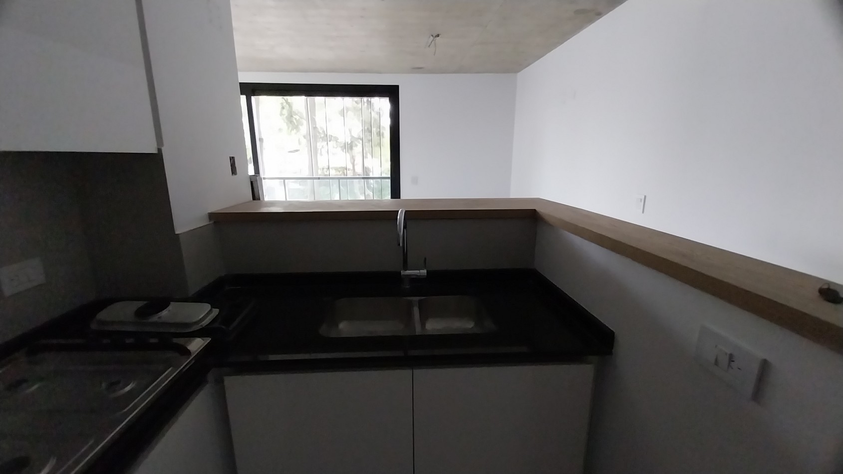 VENTA DEPARTAMENTO DOS DORMITORIOS PISO 3 U38 EN FISHERTON JUAN JOSE PASO Y COLOMBRES