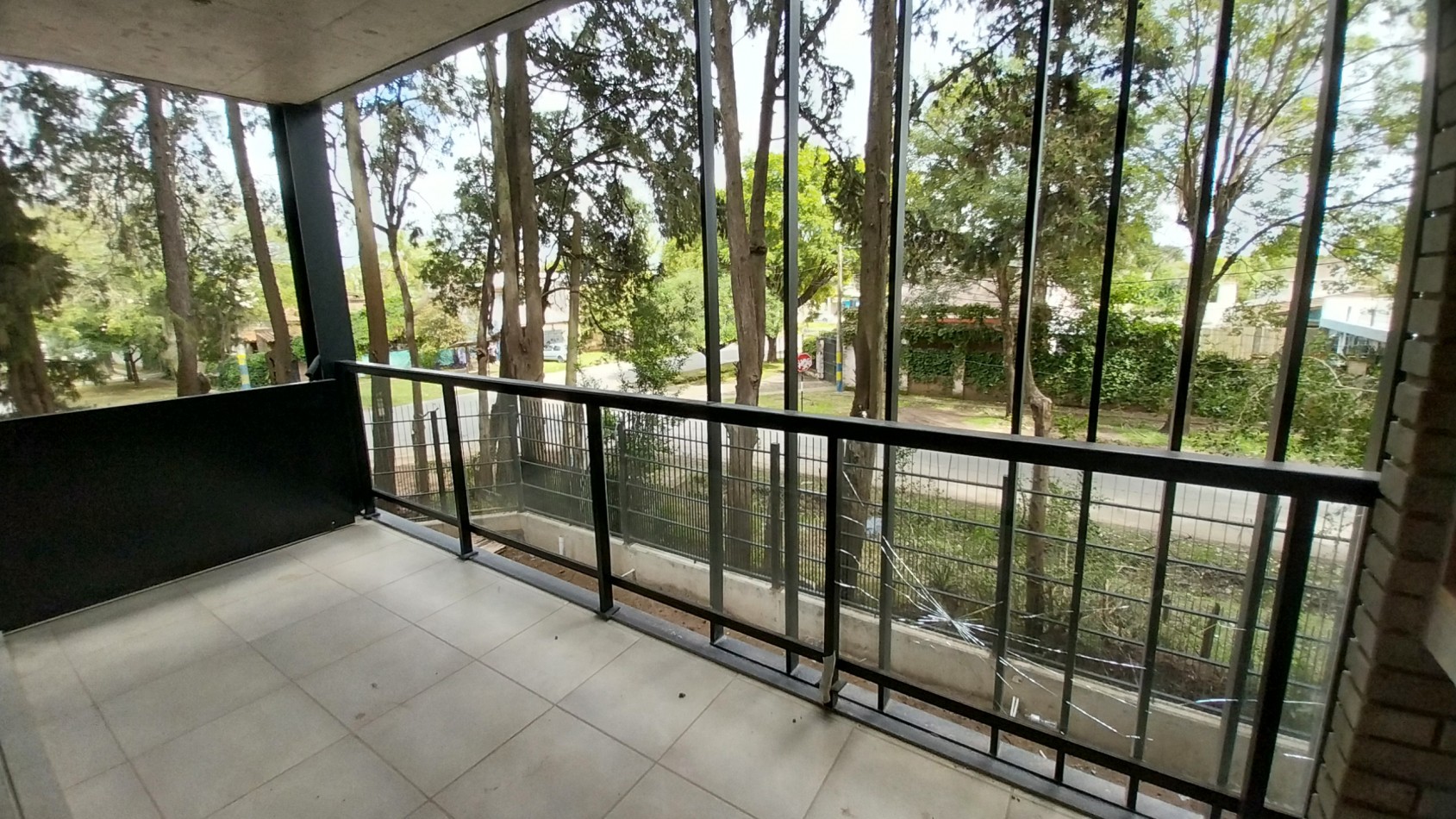 VENTA DEPARTAMENTO DOS DORMITORIOS PISO 3 U38 EN FISHERTON JUAN JOSE PASO Y COLOMBRES