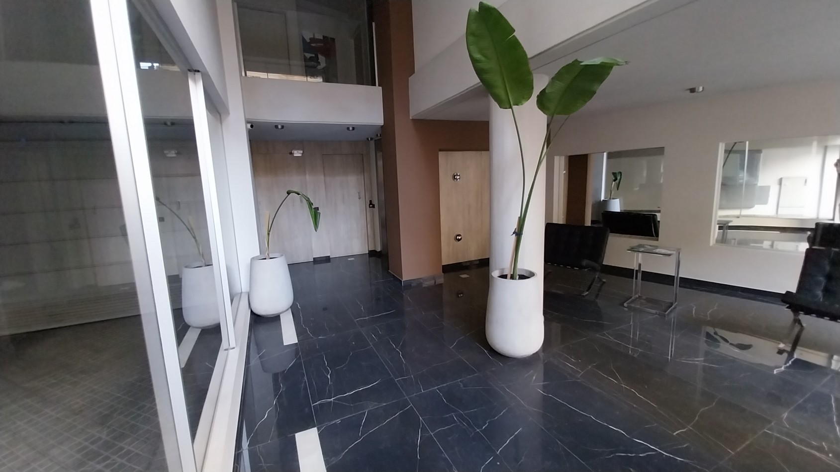 VENTA ESPECTACULAR SEMIPISO DOS DORMITORIOS PARAGUAY Y PELLEGRINI FINACIAMOS!!!