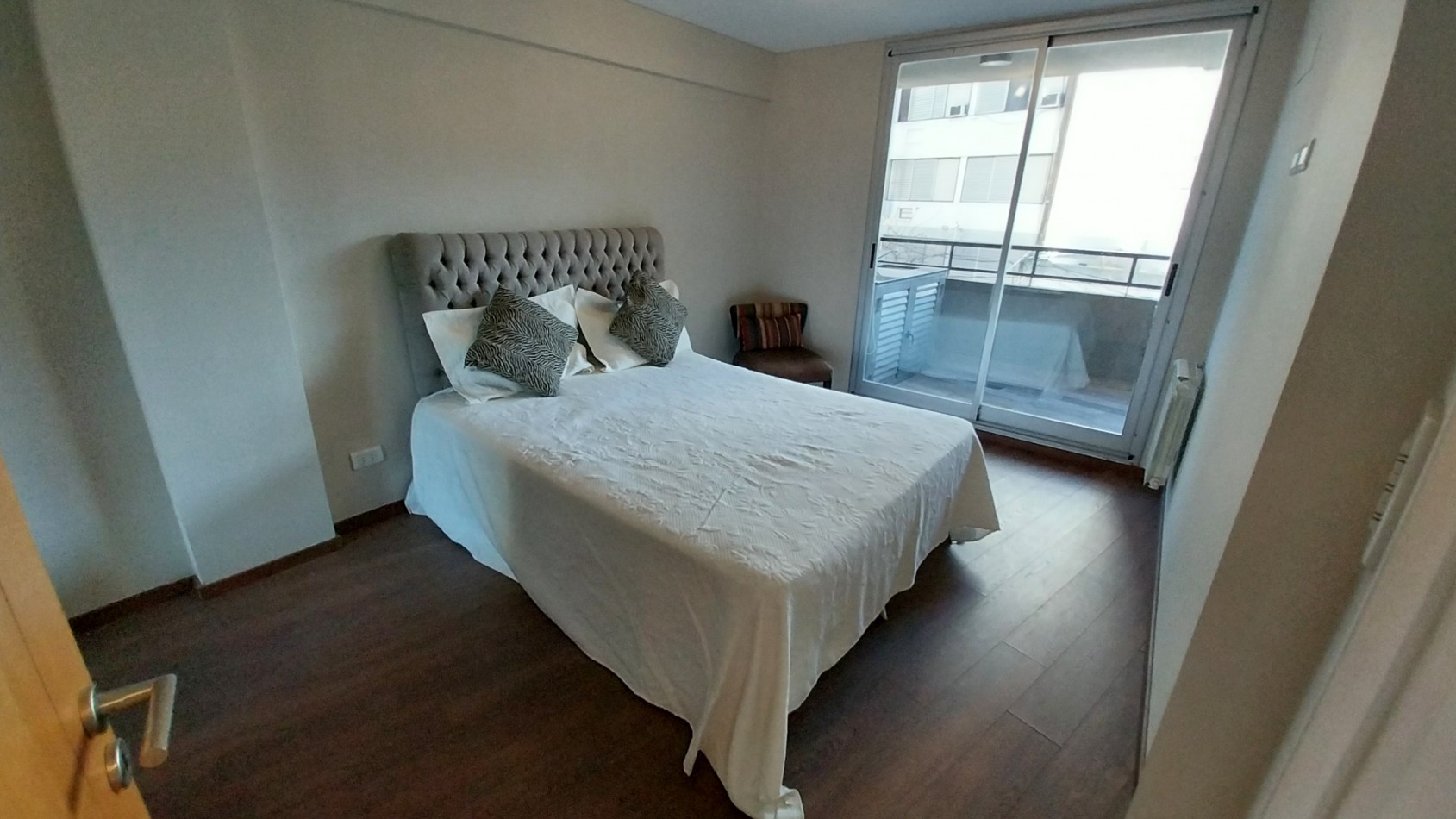 VENTA ESPECTACULAR SEMIPISO DOS DORMITORIOS PARAGUAY Y PELLEGRINI FINACIAMOS!!!