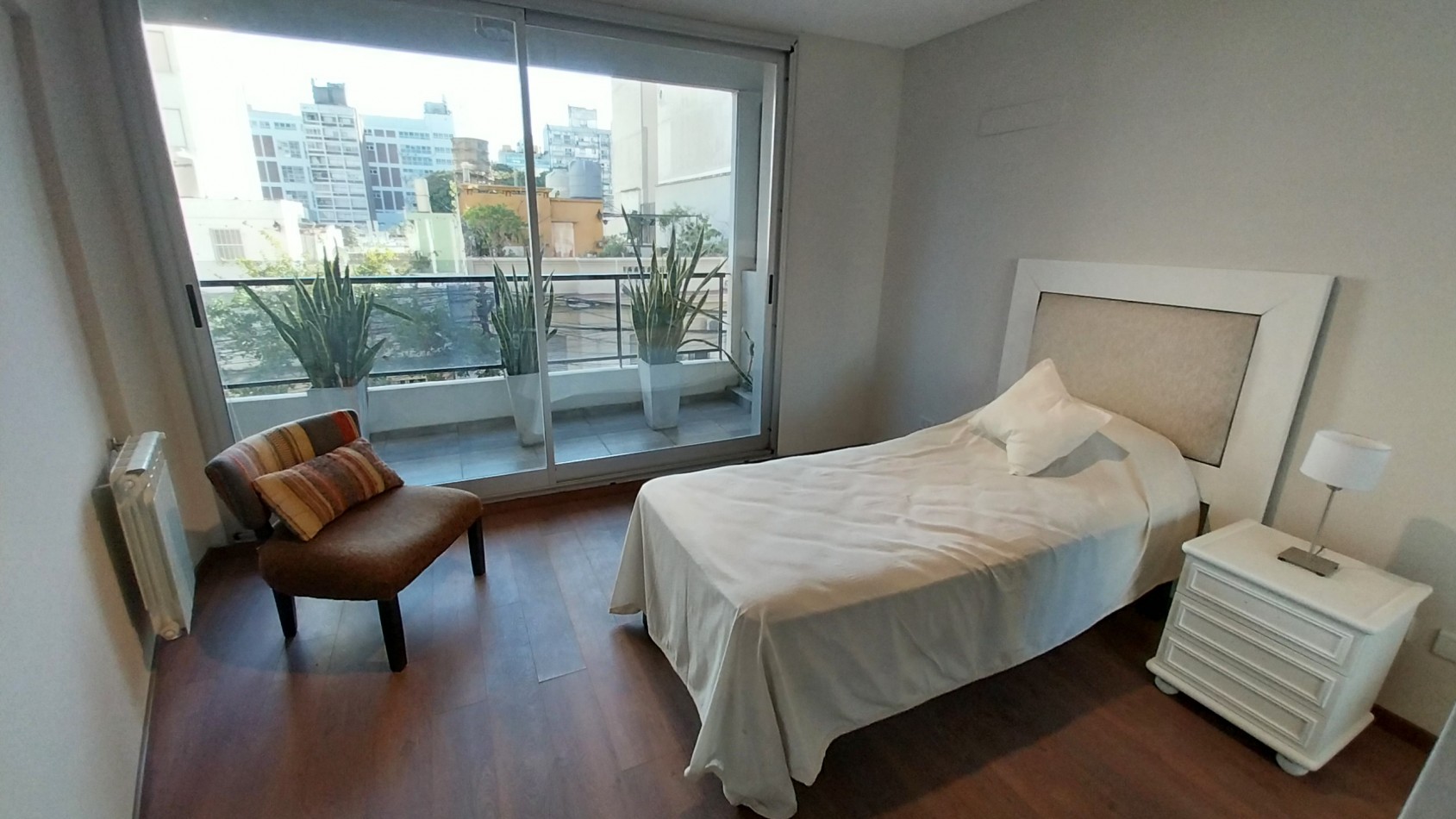 VENTA ESPECTACULAR SEMIPISO DOS DORMITORIOS PARAGUAY Y PELLEGRINI FINACIAMOS!!!