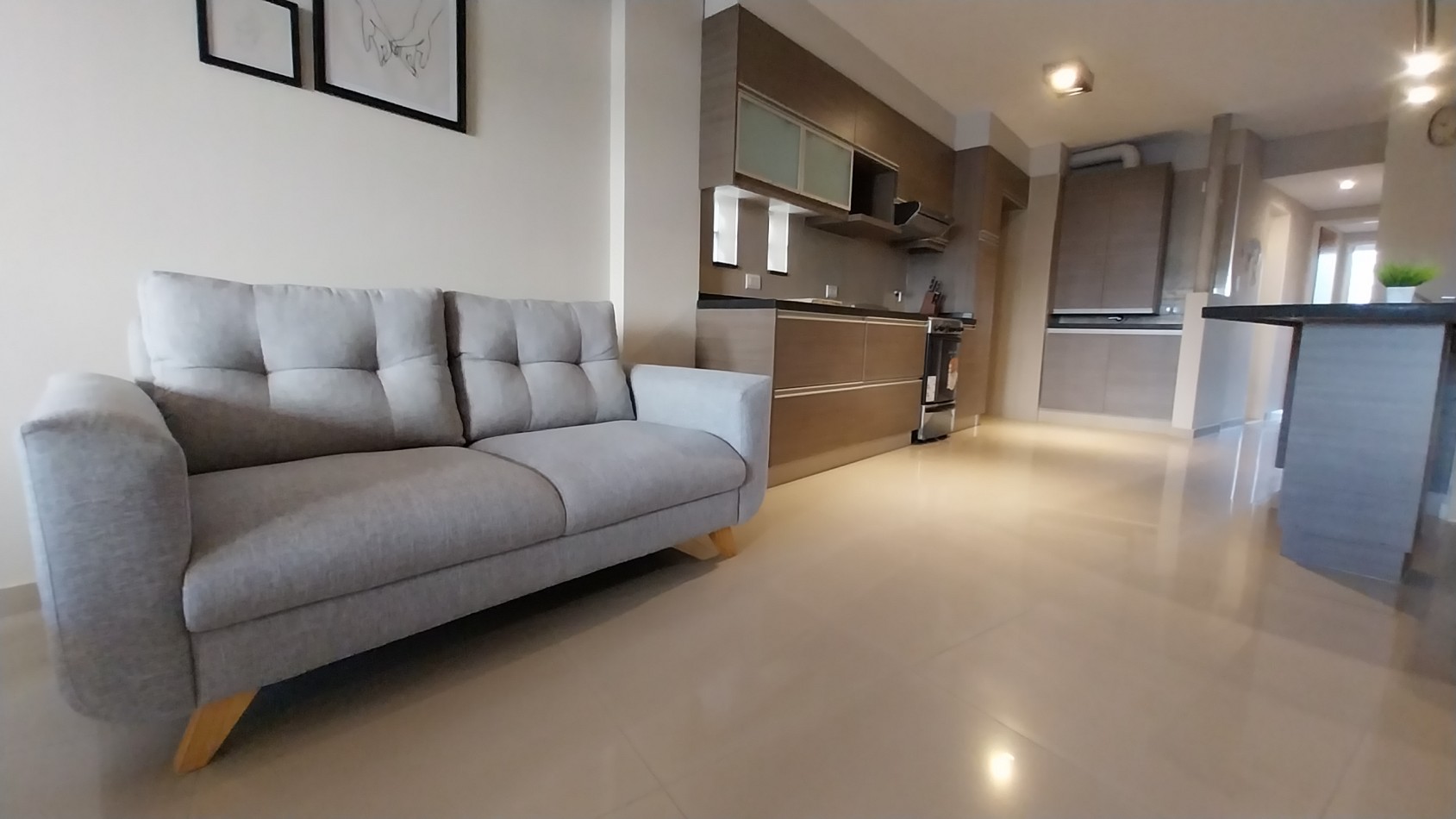 VENTA ESPECTACULAR SEMIPISO DOS DORMITORIOS PARAGUAY Y PELLEGRINI FINACIAMOS!!!