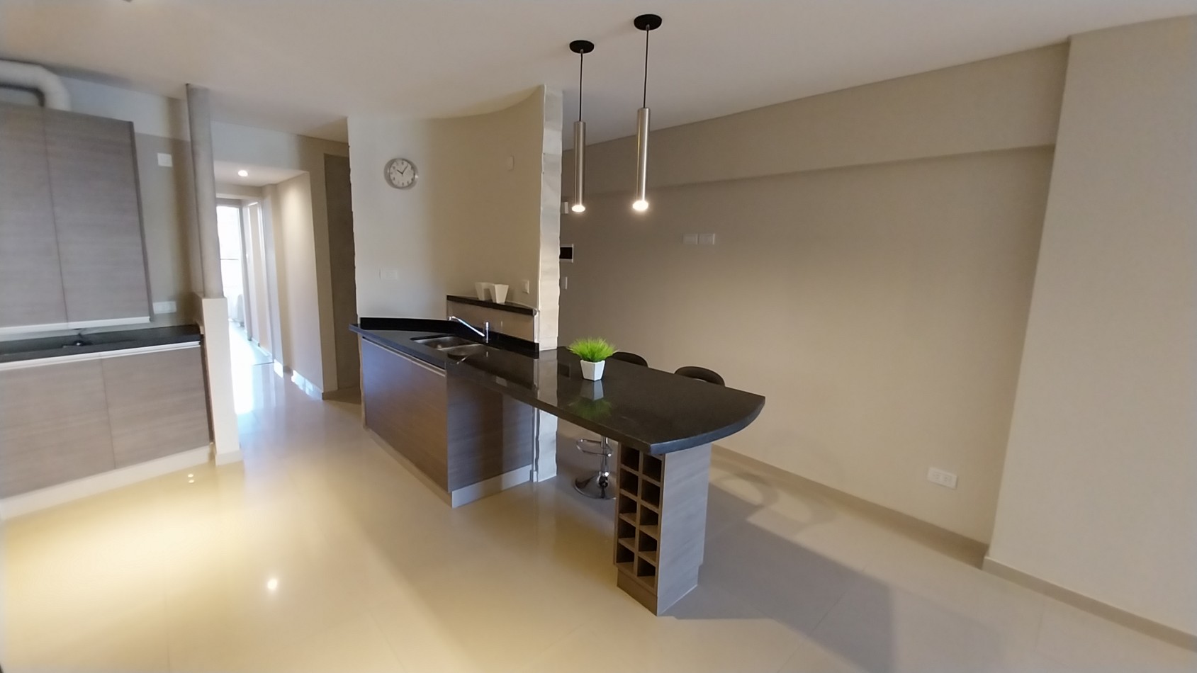 VENTA ESPECTACULAR SEMIPISO DOS DORMITORIOS PARAGUAY Y PELLEGRINI FINACIAMOS!!!