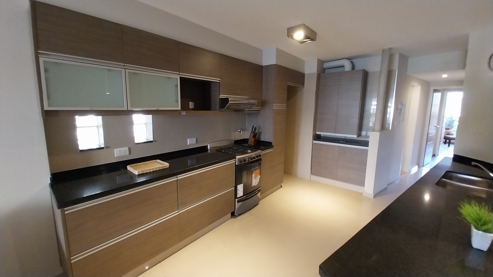 VENTA ESPECTACULAR SEMIPISO DOS DORMITORIOS PARAGUAY Y PELLEGRINI FINACIAMOS!!!