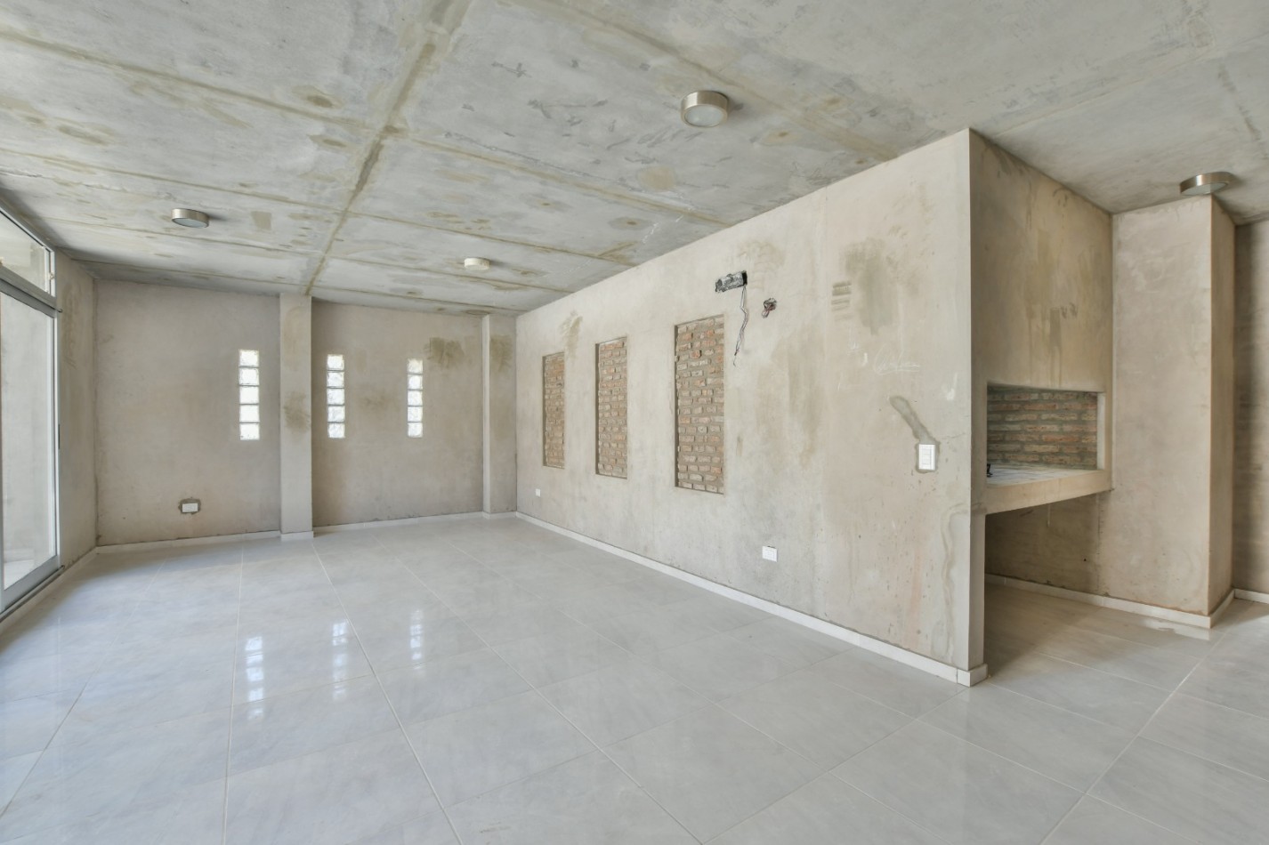 VENTA DEPARTAMENTO DE UN DORMITORIO CATAMARCA Y BALCARCE AMENITIES