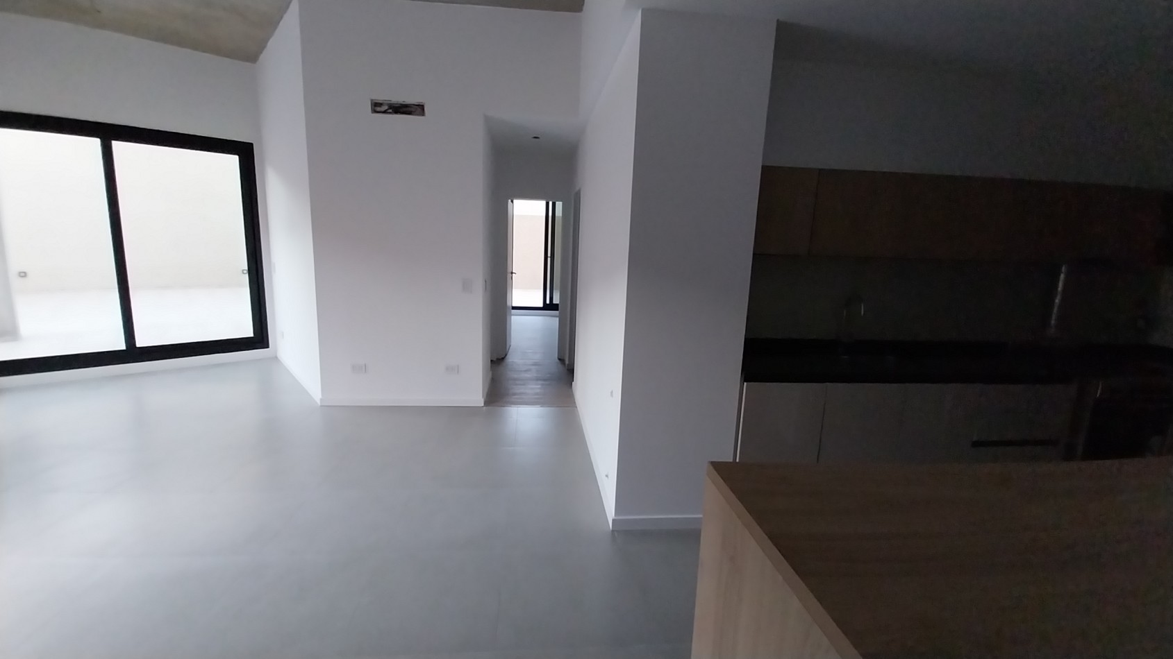 ALBERDI...VENTA DEPARTAMENTO DOS DORMITORIOS CON GRAN PATIO!!! ARTIGAS 200 
