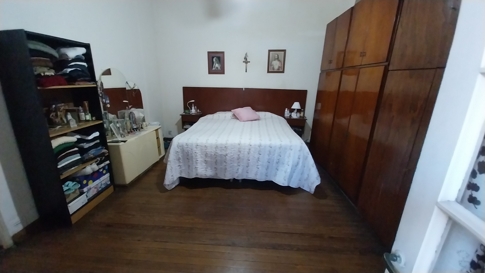 VENTA CASA DOS/TRES DORMITORIOS 1 DE MAYO Y 27 DE FEBRERO