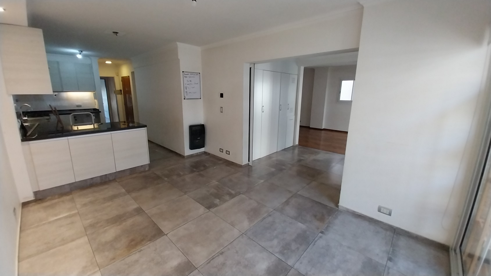 ZONA RIO! VENTA PISO EXCLUSIVO TRES DORMITORIOS CON DOS COCHERAS