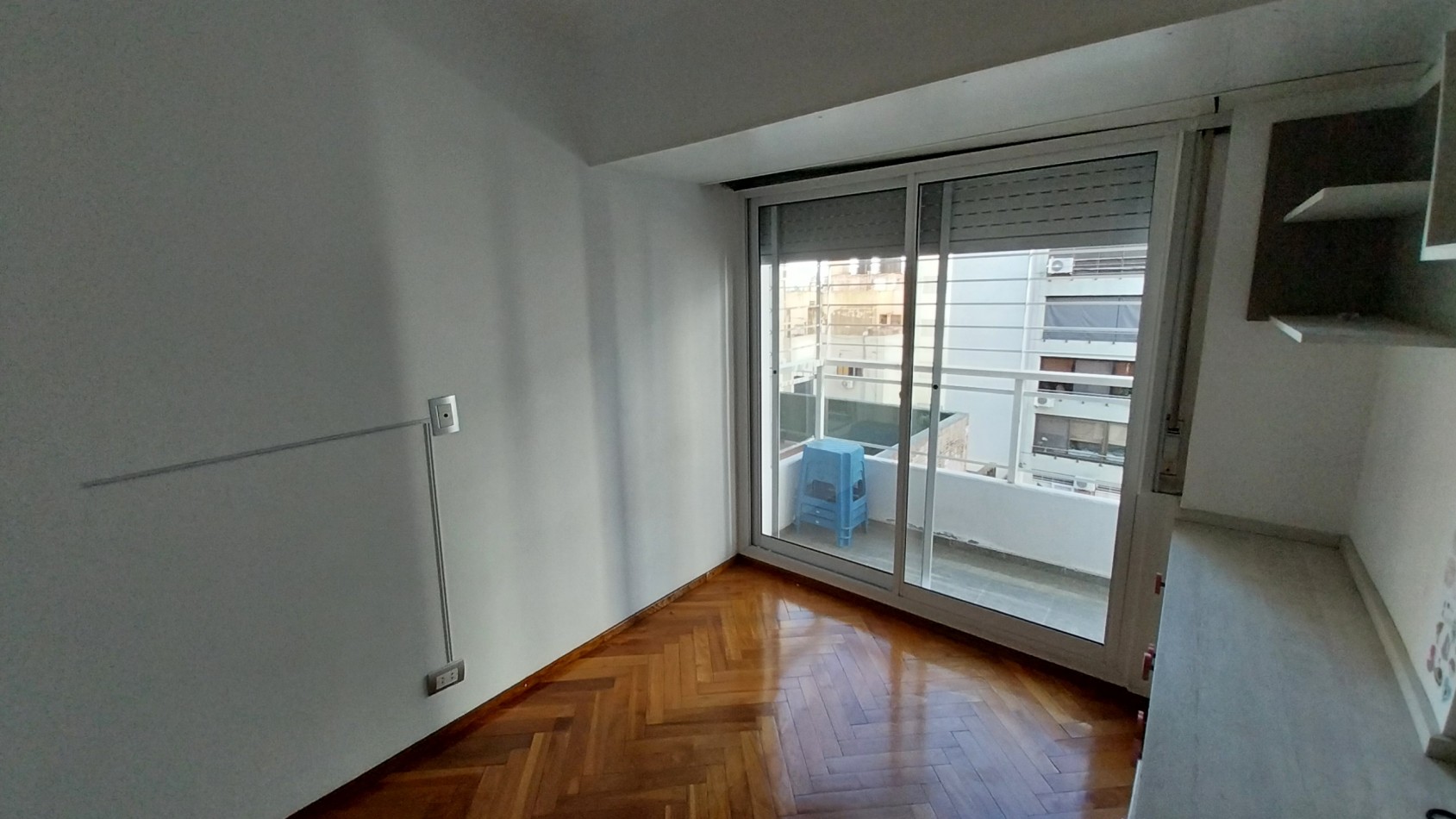 ZONA RIO! VENTA PISO EXCLUSIVO TRES DORMITORIOS CON DOS COCHERAS