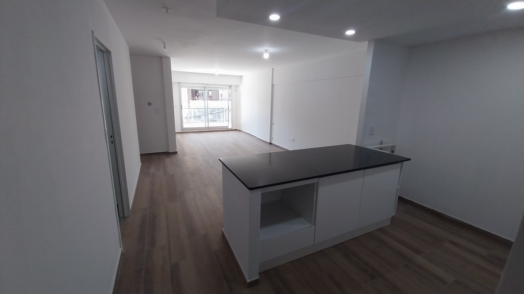 PICHINCHA VENTA DEPARTAMENTO DOS DORMITORIOS CORDOBA Y SUIPACHA FRENTE