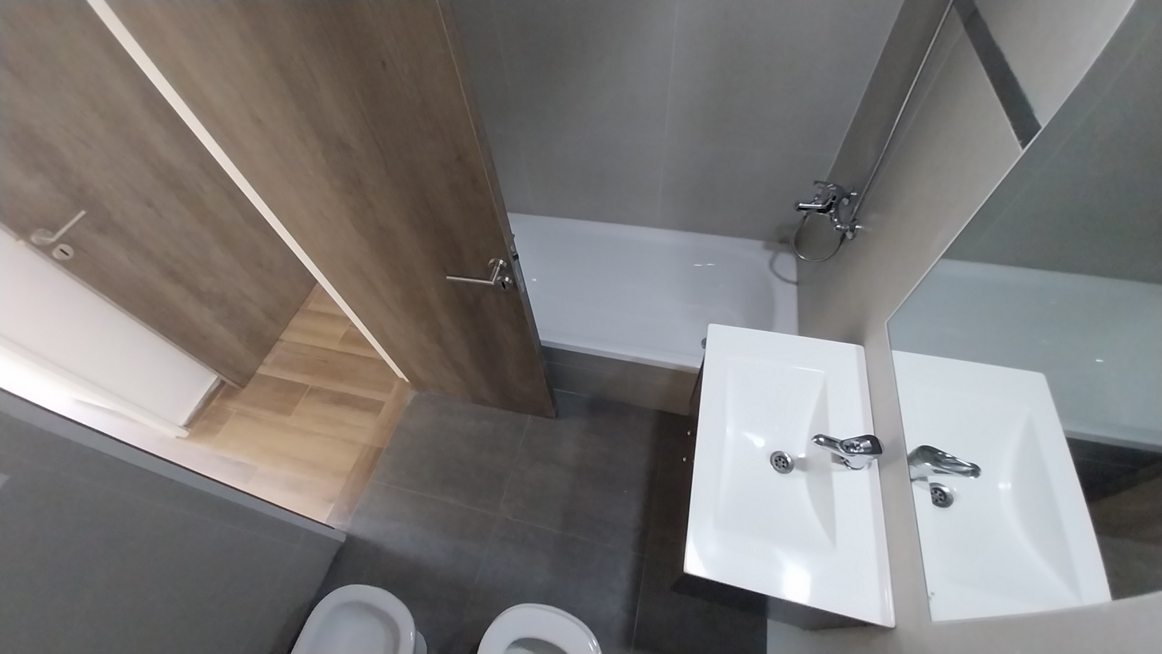 PICHINCHA VENTA DEPARTAMENTO DOS DORMITORIOS CORDOBA Y SUIPACHA FRENTE