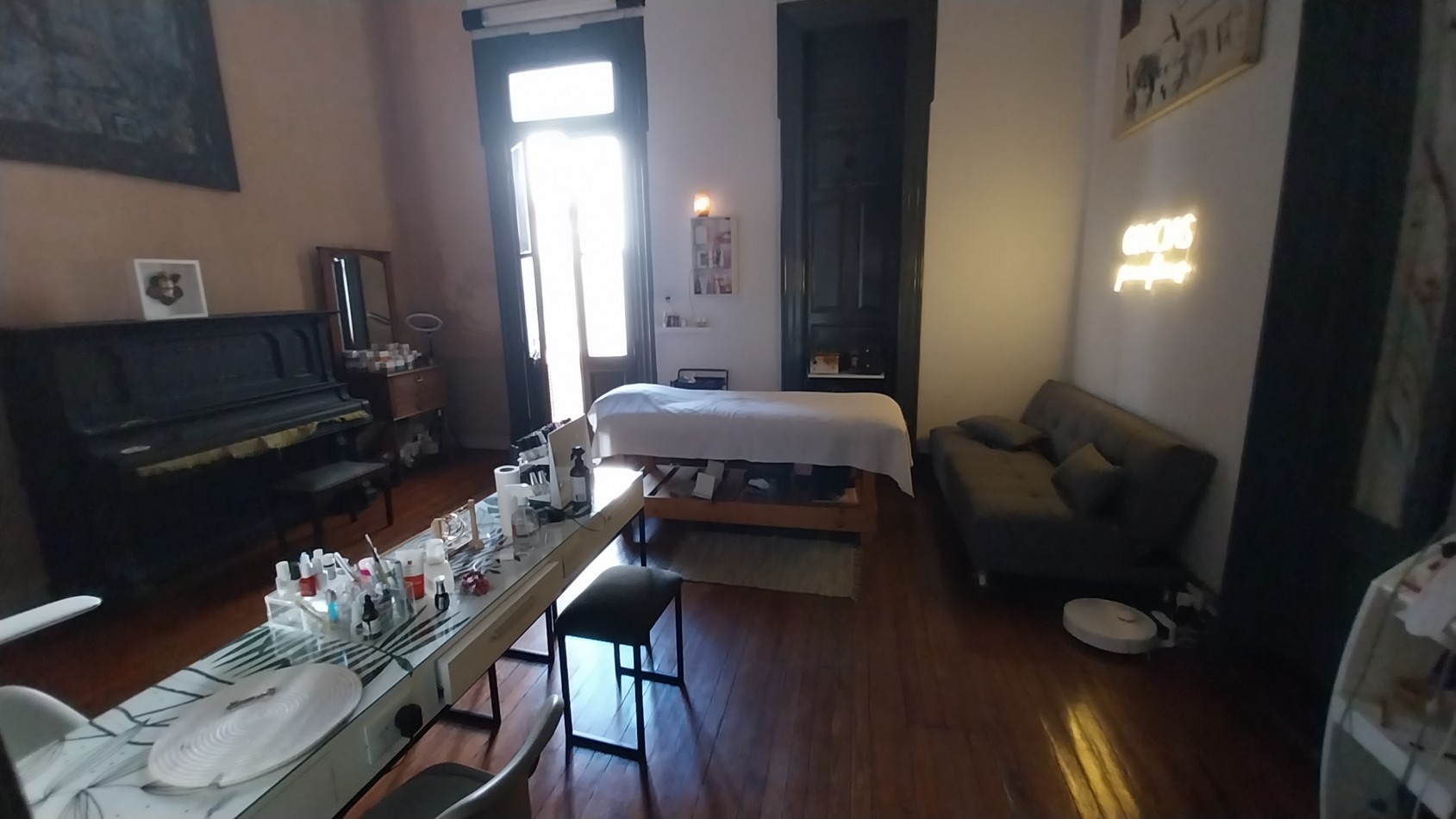 VENTA PARA INSTITUCIONES CASA  7 DORMITORIOS SARGENTO CABRAL  Y EL RIO 