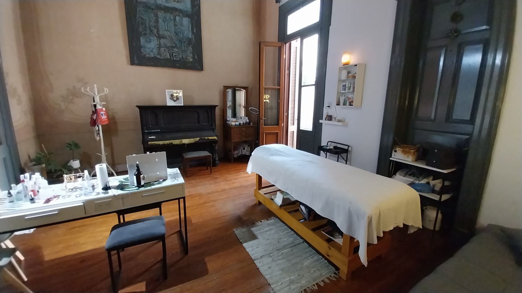 VENTA PARA INSTITUCIONES CASA  7 DORMITORIOS SARGENTO CABRAL  Y EL RIO 