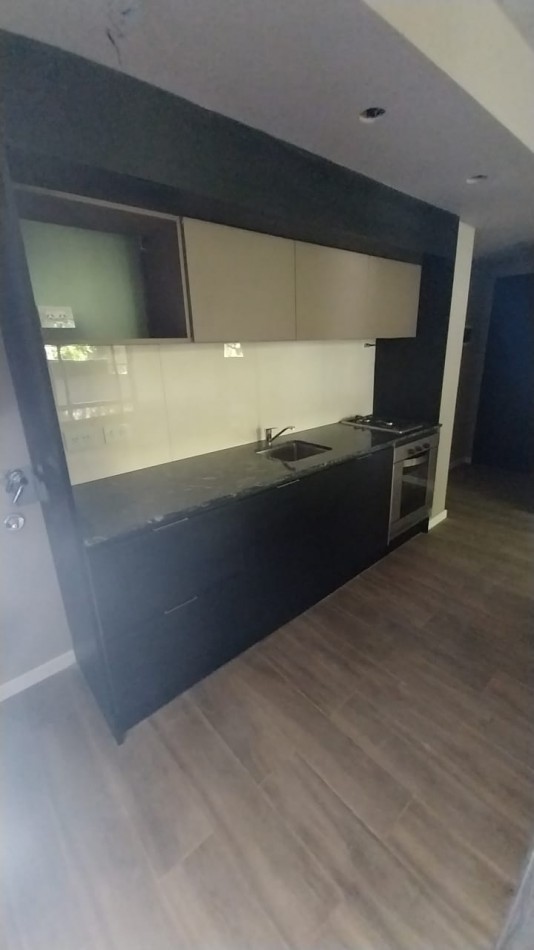 ABASTO VENTA DEPARTAMENTO UN DORMITORIO CON PATIO PISO 2 CERRITO Y PARAGUAY