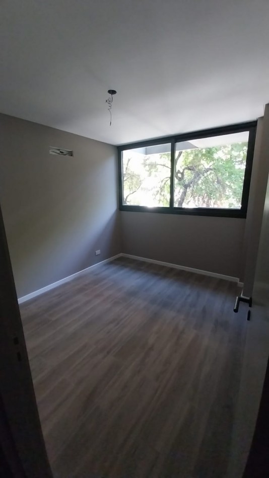 ABASTO VENTA DEPARTAMENTO UN DORMITORIO CON PATIO PISO 2 CERRITO Y PARAGUAY