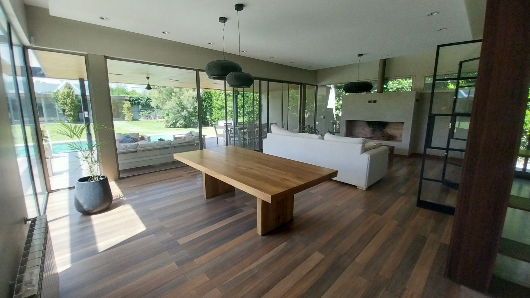 VENTA IMPORTANTE  CASA 4 DORMITORIOS EN ALDEA FISHERTON 