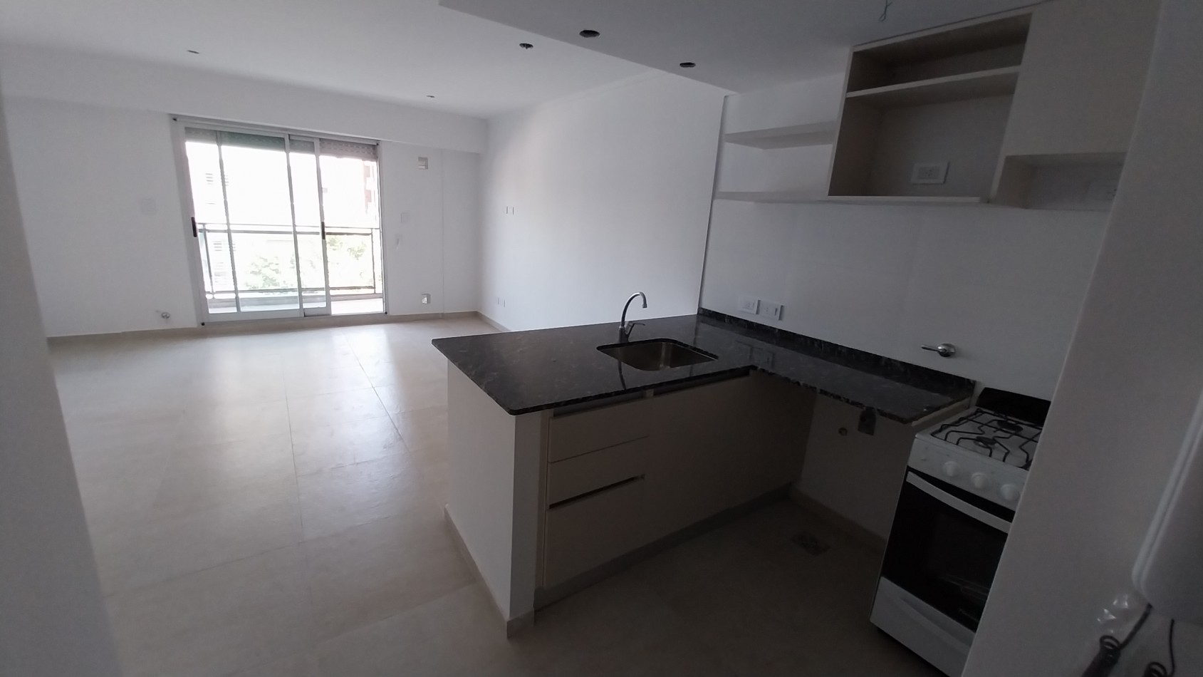 PICHINCHA VENTA DEPARTAMENTO UN DORMITORIO SUIPACHA Y CORDOBA CON TERRAZA EXCLUSIVA