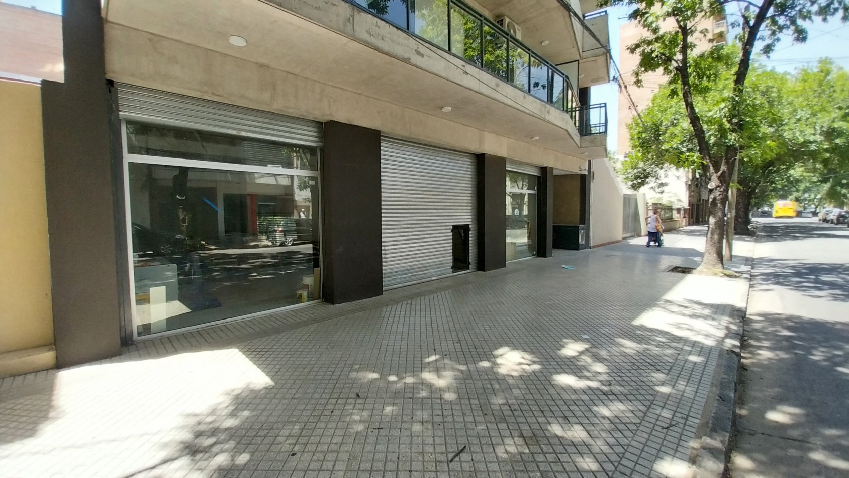 PICHINCHA VENTA LOCAL COMERCIAL SUIPACHA Y CORDOBA