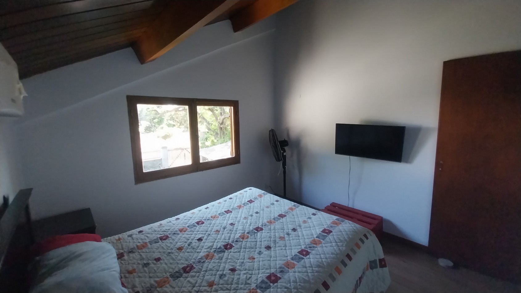 FISHERTON VENTA CASA TRES DORMITORIOS ALIPPI 8800