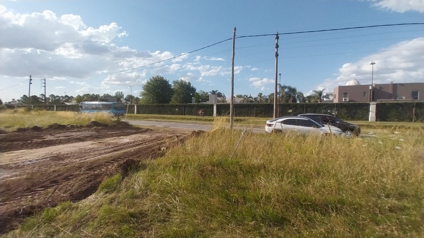 FUNES VENTA TERRENO BARRIO ABIERTO LOS GIRASOLES AVENIDA FUERZA AEREA Y LOS GIRASOLES