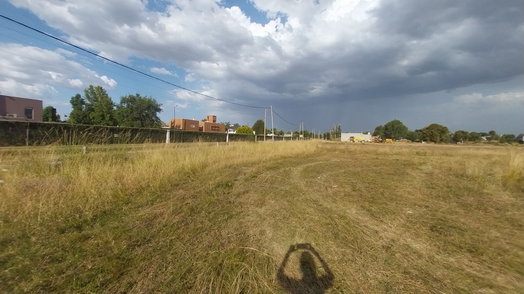 FUNES VENTA TERRENO USO COMERCIAL Y DESARROLLO  AVENIDA FUERZA AEREA Y LOS GIRASOLES